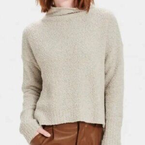 UGG Women's Sage Turtleneck Sweater Size Medium